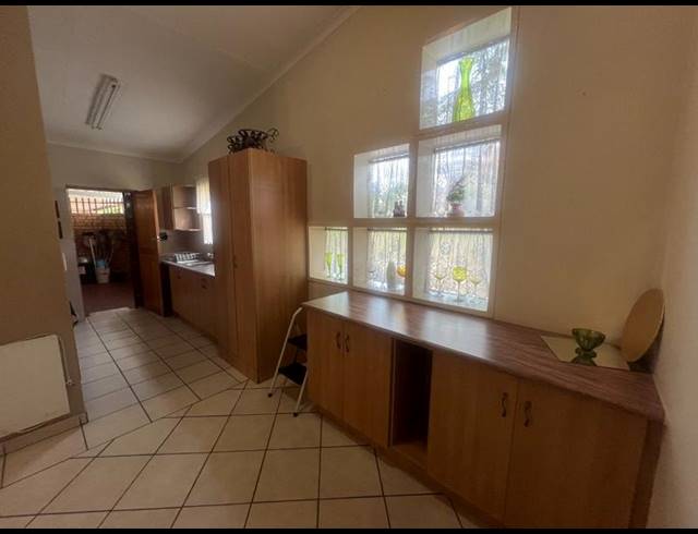 2 BEDROOM TOWNHOUSE FOR SALE IN CLARINA